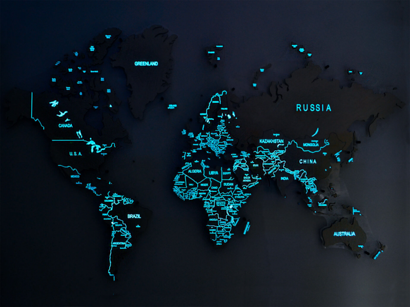 Карта мира, светящаяся в темноте