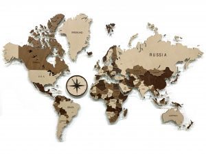Часы-компас на карте мира