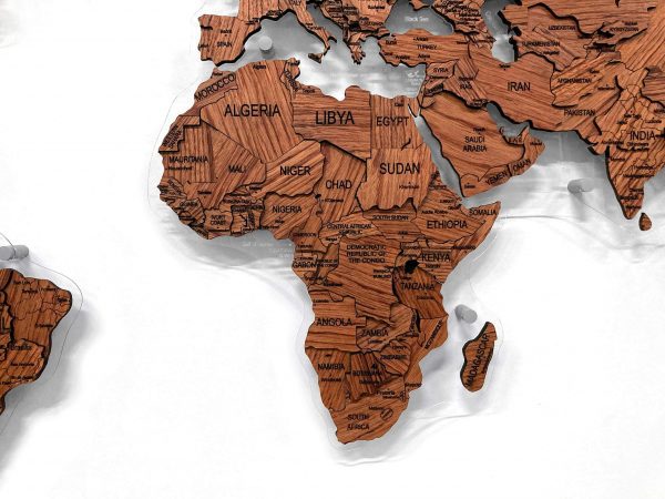 Многоуровневая карта мира из натурального шпона экваториальной бубинги, Африка крупным планом