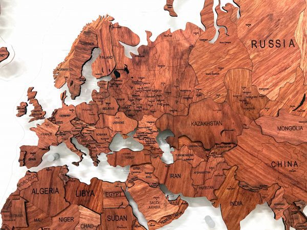 Многоуровневая карта мира из массива Бубинги, Россия крупным планом
