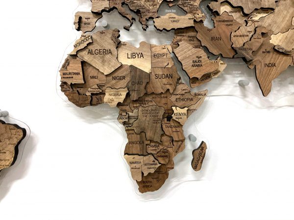 Многоуровневая карта мира из массива ореха, Африка крупным планом