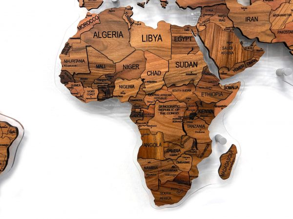 Многоуровневая карта мира из массива Палисандра, Африка крупным планом