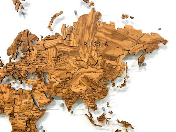 Многоуровневая карта мира из натурального шпона оливкового дерева, Россия крупным планом