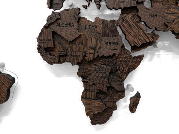 Многоуровневая карта мира из массива Венге, Африка крупным планом